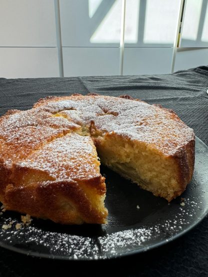 Rhubarb & Custard Cake - Image 2